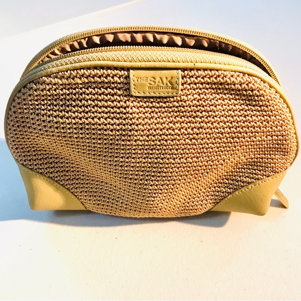 NWOT The Sak x Elliott Lucca Signature Crochet Cosmetic Bag